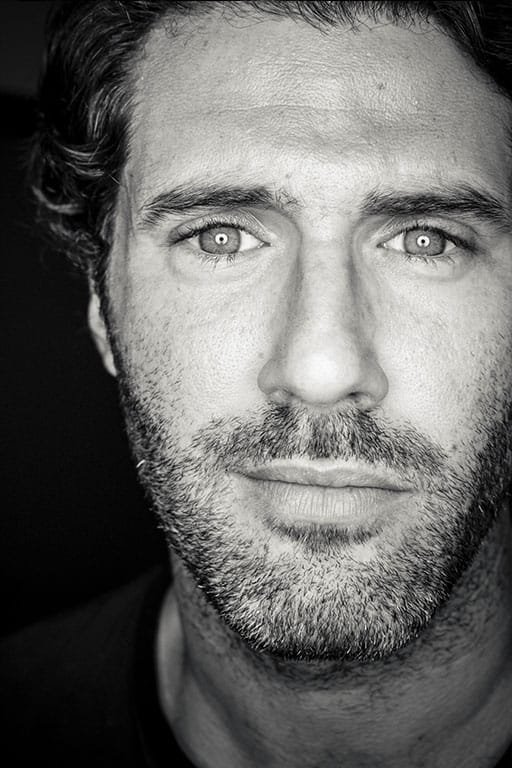 photographie artistique photographe lyonnais bamba ngamb projet transparence emotions partage noir et blanc exposition galerie art